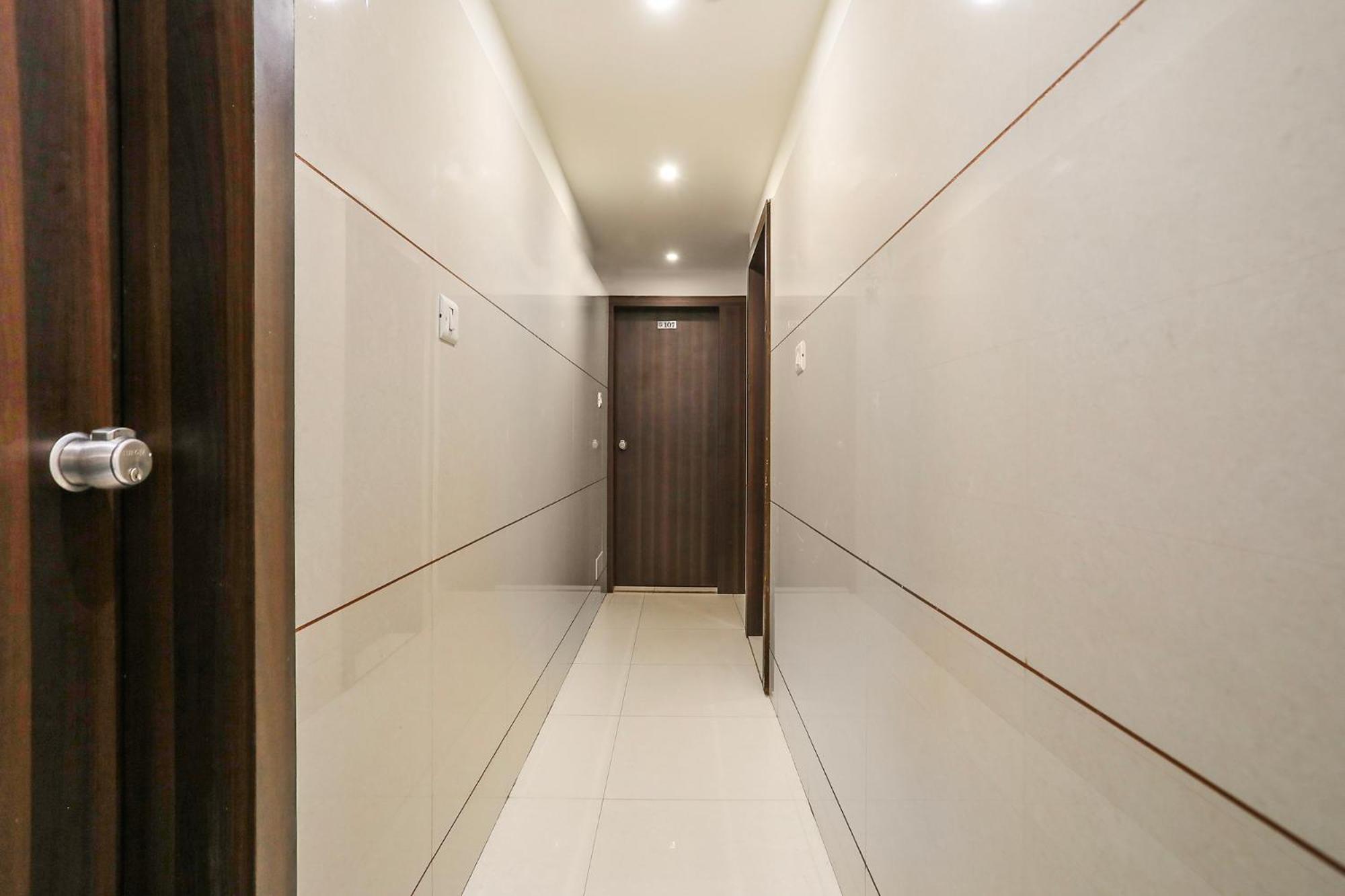 Fabhotel Sk ราชโกฎิ ภายนอก รูปภาพ