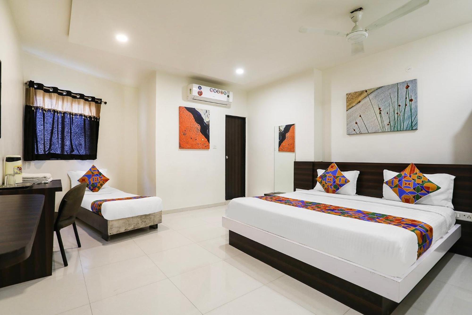 Fabhotel Sk ราชโกฎิ ภายนอก รูปภาพ